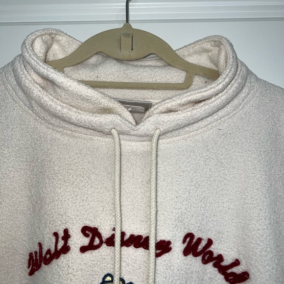 Walt Disney world Winnie the Pooh sweater - Picture 3 of 7
